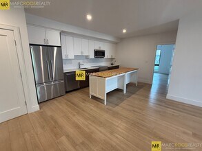 1950 Washington St, Unit PH-5C in Boston, MA - Building Photo - Building Photo