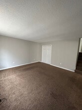 208 Ridgewood Ave in Fairfield, AL - Building Photo - Building Photo