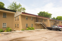 Fairwood Apartments in Baton Rouge, LA - Foto de edificio - Building Photo