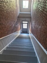 36 Pleasant St in Claremont, NH - Foto de edificio - Building Photo