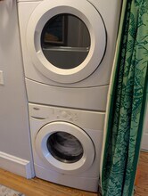 636 Moody St, Unit 2 in Waltham, MA - Foto de edificio - Building Photo