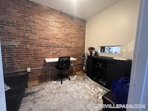 10 Homer Square in Somerville, MA - Building Photo - Building Photo