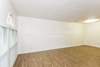 1305 Sweet Pine Dr in Norcross, GA - Building Photo - Building Photo