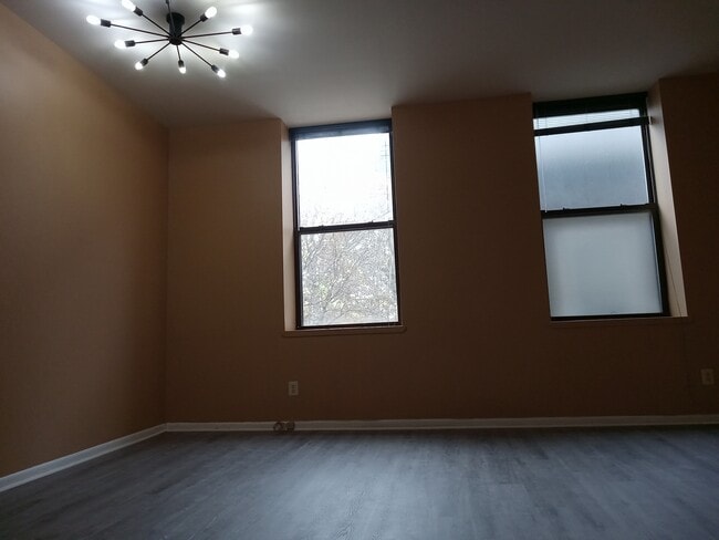 54 W Cherry St, Unit 202 in Rahway, NJ - Building Photo - Building Photo