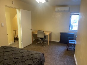 4307 Milgate St in Pittsburgh, PA - Building Photo - Building Photo