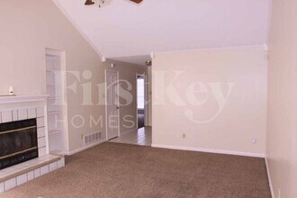 4577 Bassett Hall Dr in Memphis, TN - Building Photo - Building Photo