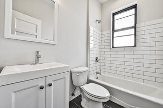 1010 W Dakin St-Unit -3B in Chicago, IL - Building Photo - Building Photo