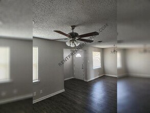 5325 Hensley Dr in Fort Worth, TX - Building Photo - Building Photo