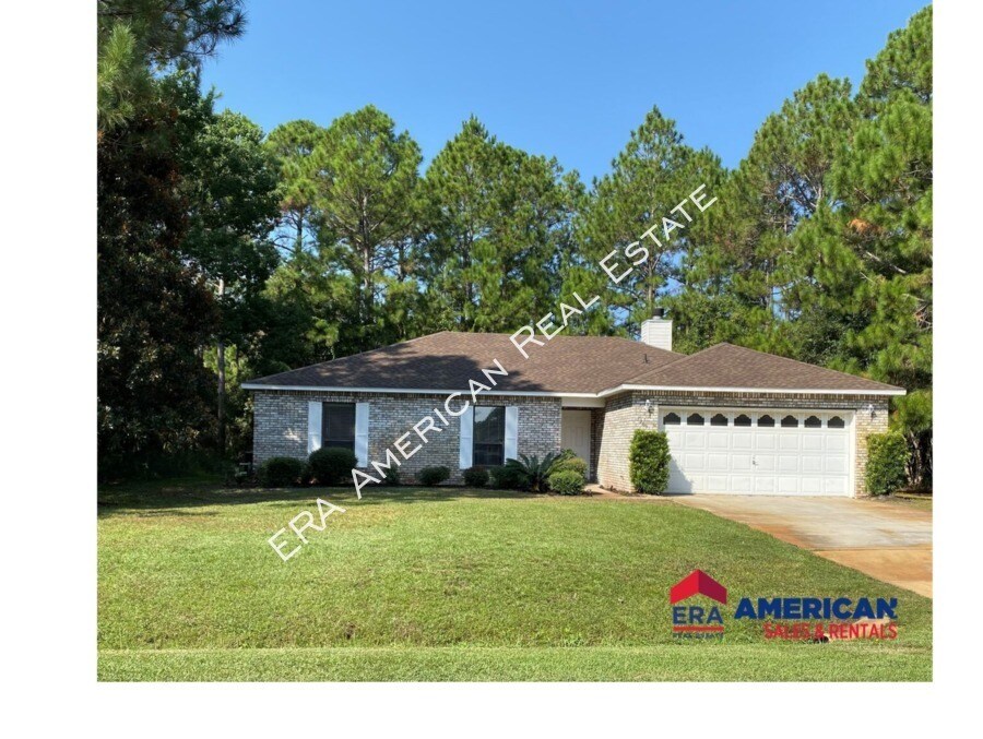 2365 Hemlock Dr in Gulf Breeze, FL - Building Photo