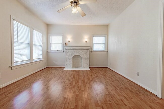 837 Peddie St in Houston, TX - Building Photo - Building Photo