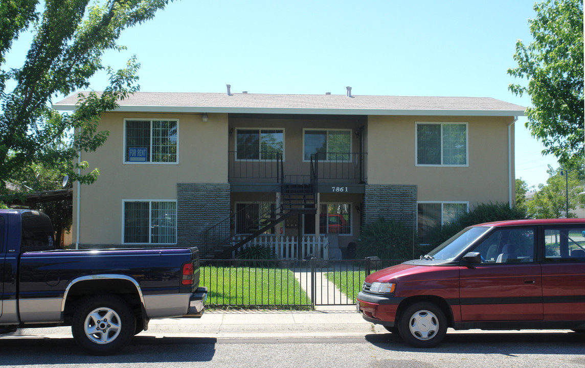 7861 Lialana Way in Citrus Heights, CA - Building Photo