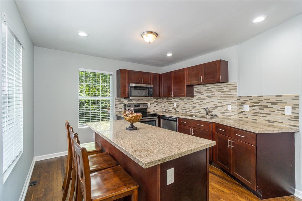 5205 Irvington Blvd-Unit -A in Houston, TX - Building Photo