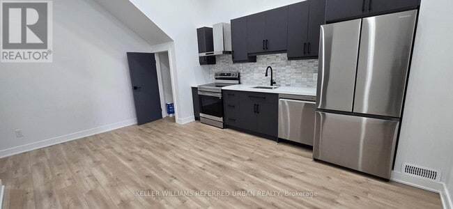 354 Woodmount Ave in Toronto, ON - Building Photo - Building Photo