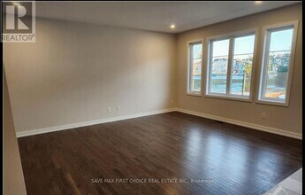 113 Hackamore Cres in Ottawa, ON - Building Photo - Building Photo