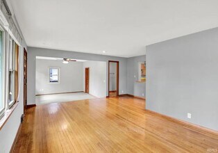 905 S Henderson St in Bloomington, IN - Building Photo - Building Photo