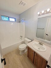 2256 Orion Lake Dr in Navarre, FL - Building Photo - Building Photo