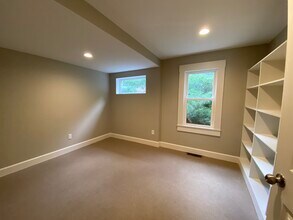 50 Utica St in Hamilton, NY - Foto de edificio - Building Photo