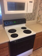 1598 Kay Ave in Tallahassee, FL - Building Photo - Building Photo