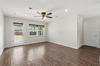 7705 Lazy Ln in Austin, TX - Building Photo - Building Photo
