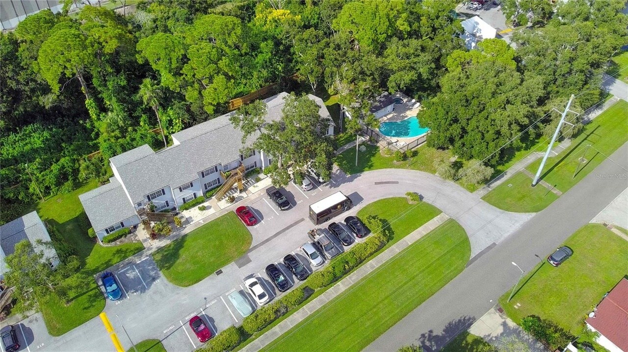 5615 67th Ave N, Unit 5615 in Pinellas Park, FL - Foto de edificio