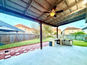 19302 Juniper Vale Cir in Houston, TX - Building Photo - Building Photo