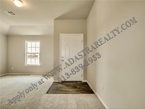 607 W Lanesfield St in Gardner, KS - Building Photo - Building Photo