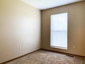 335 S Birkey St in Bremen, IN - Building Photo - Building Photo