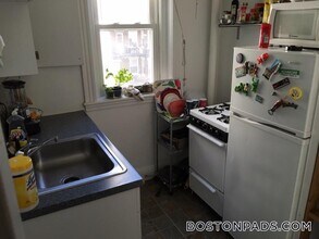 1450 Commonwealth Ave, Unit 22 in Boston, MA - Building Photo - Building Photo