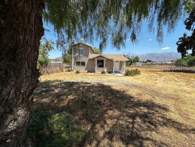39334 Cherry Valley Blvd in Cherry Valley, CA - Building Photo - Building Photo