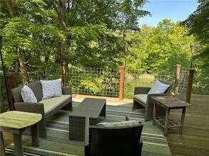 41 Redmond Way in Stanfordville, NY - Building Photo - Building Photo