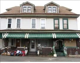 26-30 Pond St in Natrona Heights, PA - Building Photo