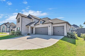 6934 Pampas Pl in Venus, TX - Building Photo - Building Photo