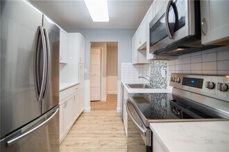 23 Bullocks Point Ave in East Providence, RI - Building Photo - Building Photo