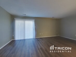 1051 Dorset Dr in Waldorf, MD - Building Photo - Building Photo