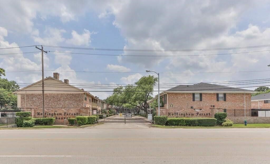 14333 Memorial Dr in Houston, TX - Building Photo