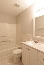 8230 Golf Green Cir in Houston, TX - Building Photo - Building Photo