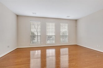 1007 W Bluff St, Unit 1503 in Fort Worth, TX - Building Photo - Building Photo