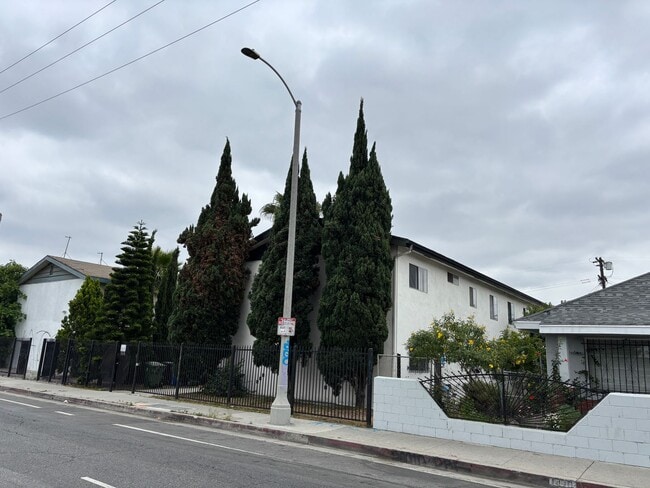 property at 1406 Exposition Blvd