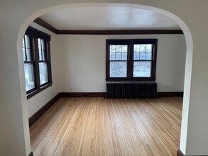 4143 17th Ave S, Unit Two in Minneapolis, MN - Foto de edificio - Building Photo