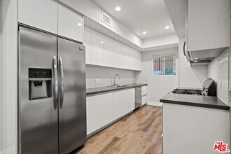 838 N Hudson Ave in Los Angeles, CA - Building Photo - Building Photo