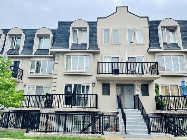 65 George Appleton Way in Toronto, ON - Building Photo - Building Photo