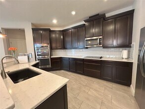 12315 Lake Blvd in New Port Richey, FL - Building Photo - Building Photo
