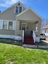 1016 E Gift Ave in Peoria, IL - Building Photo - Building Photo