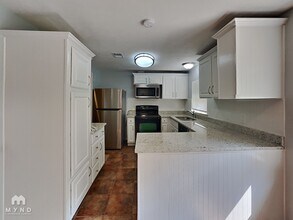 108 Brookwood Dr in Desoto, TX - Building Photo - Building Photo