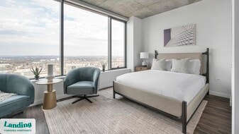 2010 West End Ave in Nashville, TN - Building Photo