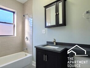 640 W Cornelia Ave, Unit S1 in Chicago, IL - Building Photo - Building Photo
