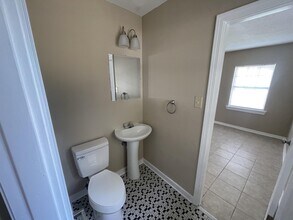 121 Willard Rd NW in Fort Walton Beach, FL - Foto de edificio - Building Photo