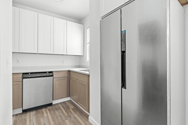 18 St Clair St in Lynn, MA - Building Photo - Building Photo