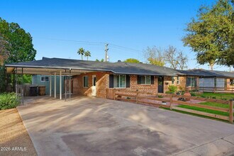 4702 N 30th Pl in Phoenix, AZ - Building Photo - Building Photo