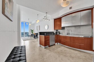 18101 Collins Ave, Unit # PH206 in Sunny Isles Beach, FL - Building Photo - Building Photo